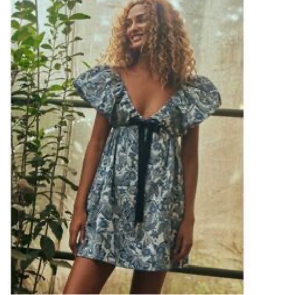 NWOT Agua Floral Blue and White Dress with Black Tie